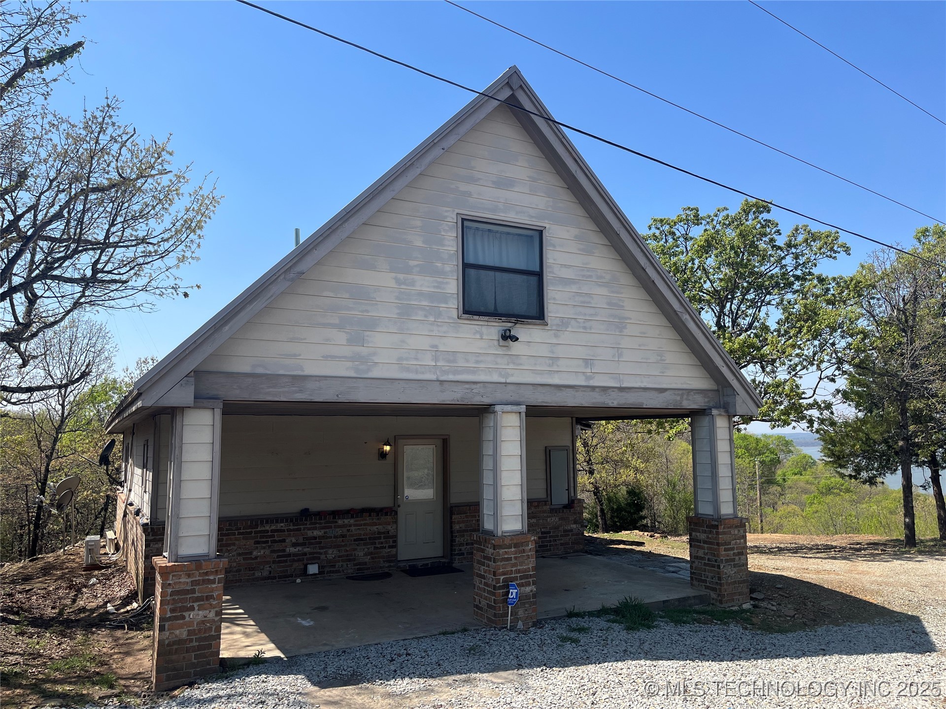 216 N Bk 1600 Road Property Photo 5