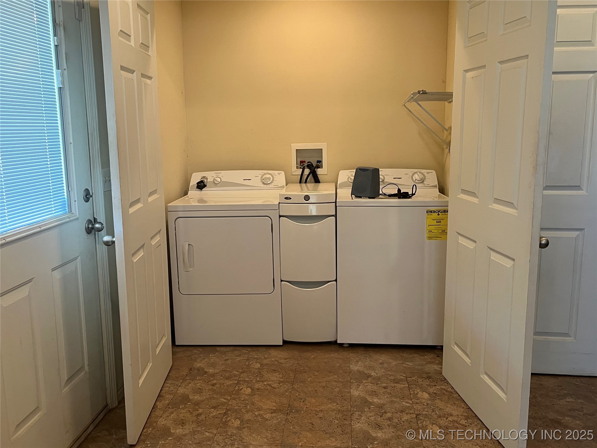 216 N Bk 1600 Road Property Photo 15