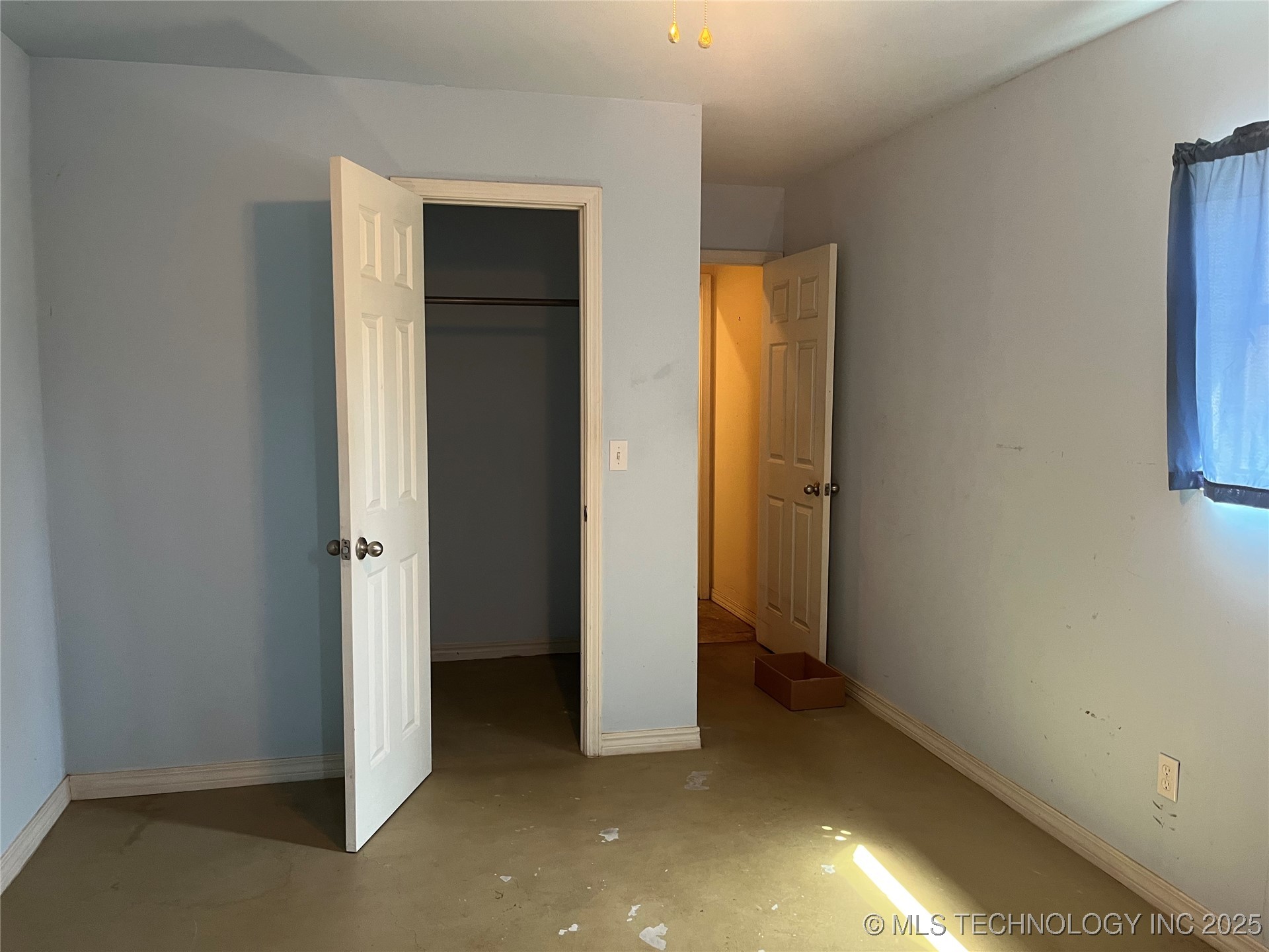 216 N Bk 1600 Road Property Photo 17