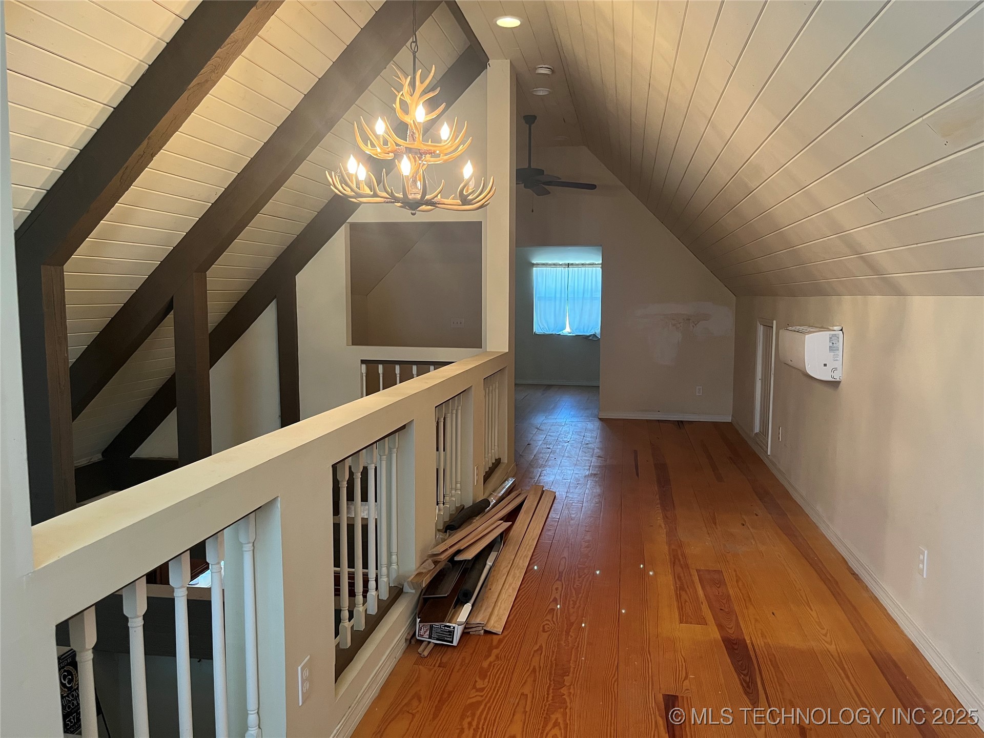 216 N Bk 1600 Road Property Photo 19