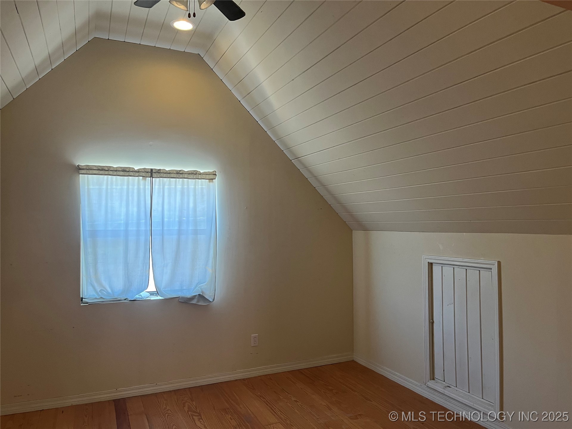 216 N Bk 1600 Road Property Photo 20