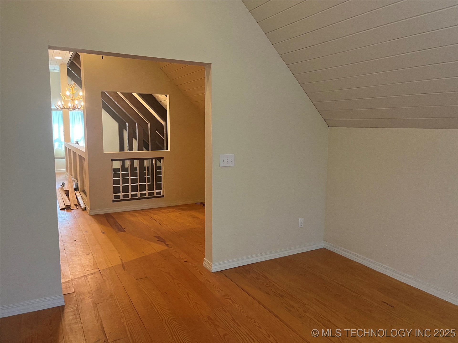 216 N Bk 1600 Road Property Photo 21