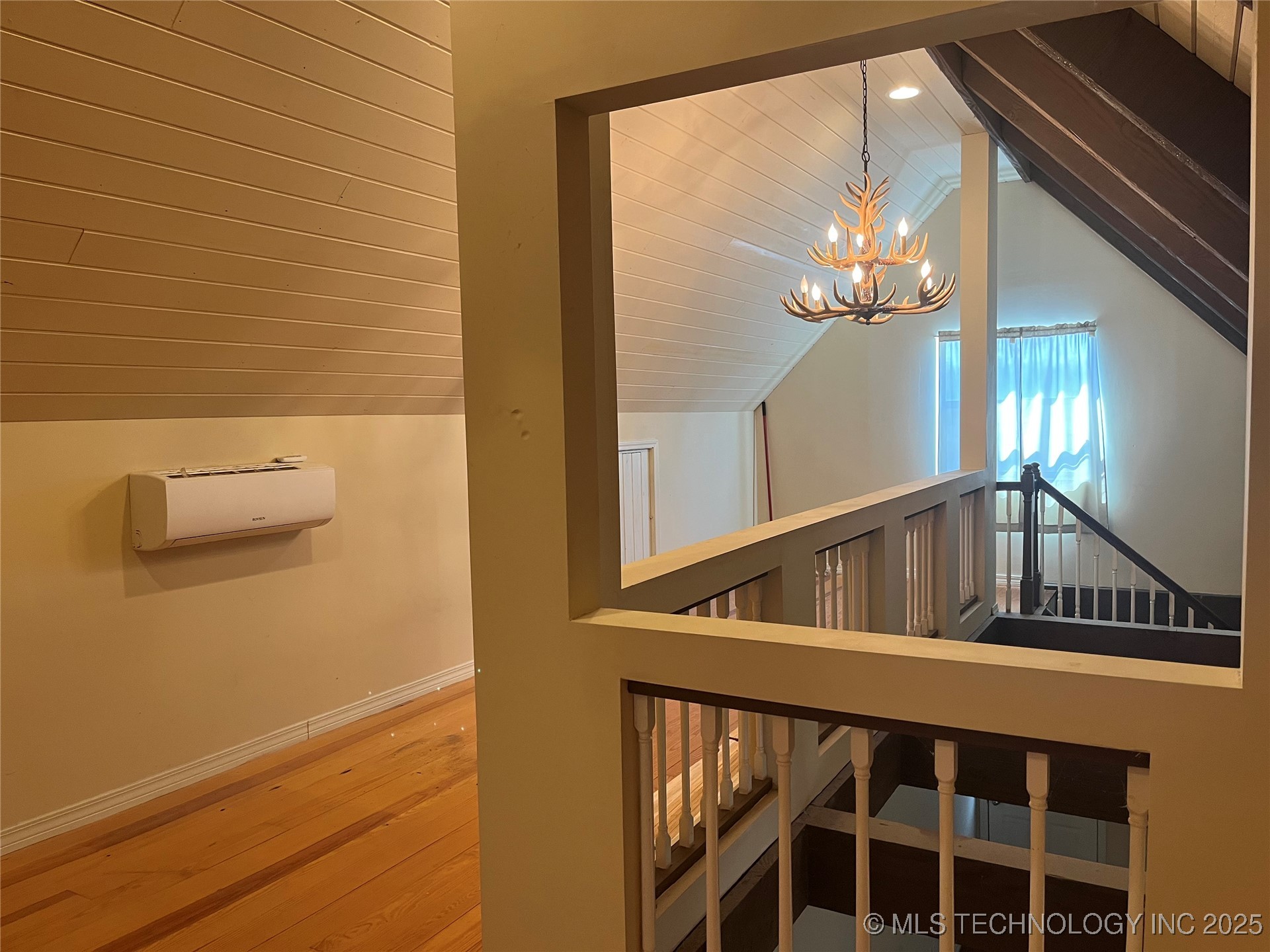 216 N Bk 1600 Road Property Photo 25