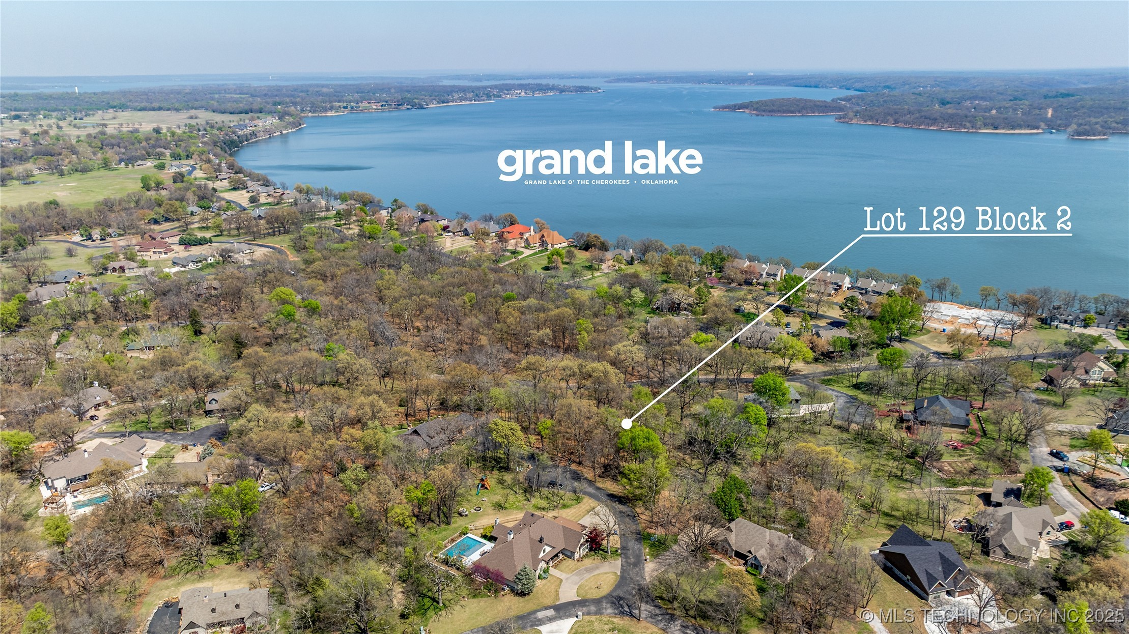 Blue Grouse Lane Property Photo 6