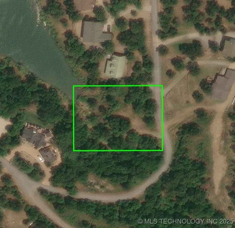 12 Cherokee Hills Property Photo 1