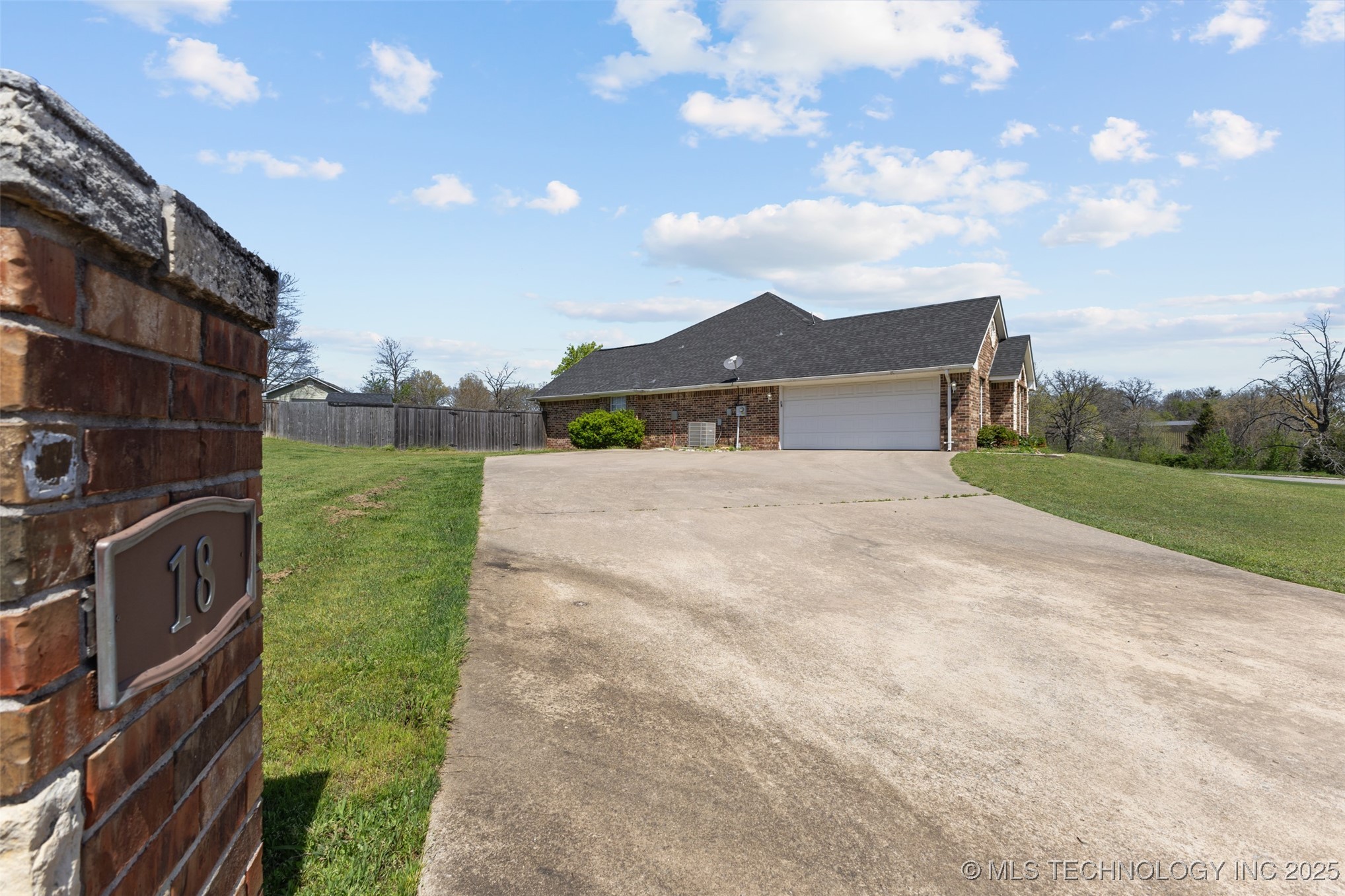 18 Sandwedge Property Photo 5