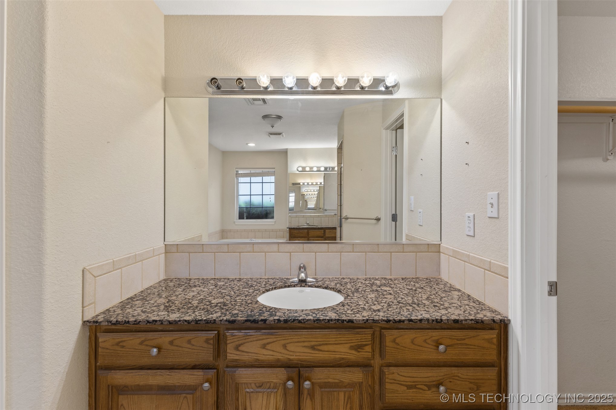 18 Sandwedge Property Photo 33