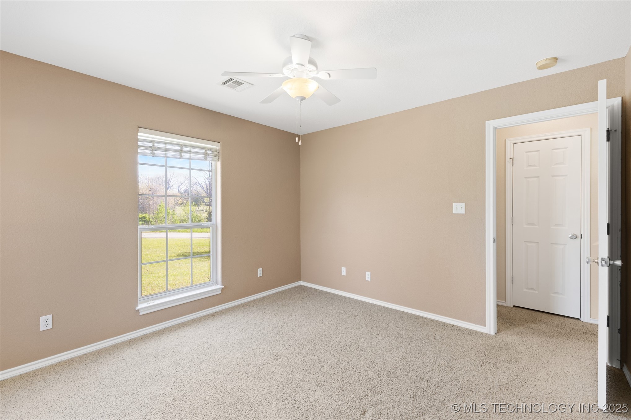 18 Sandwedge Property Photo 46