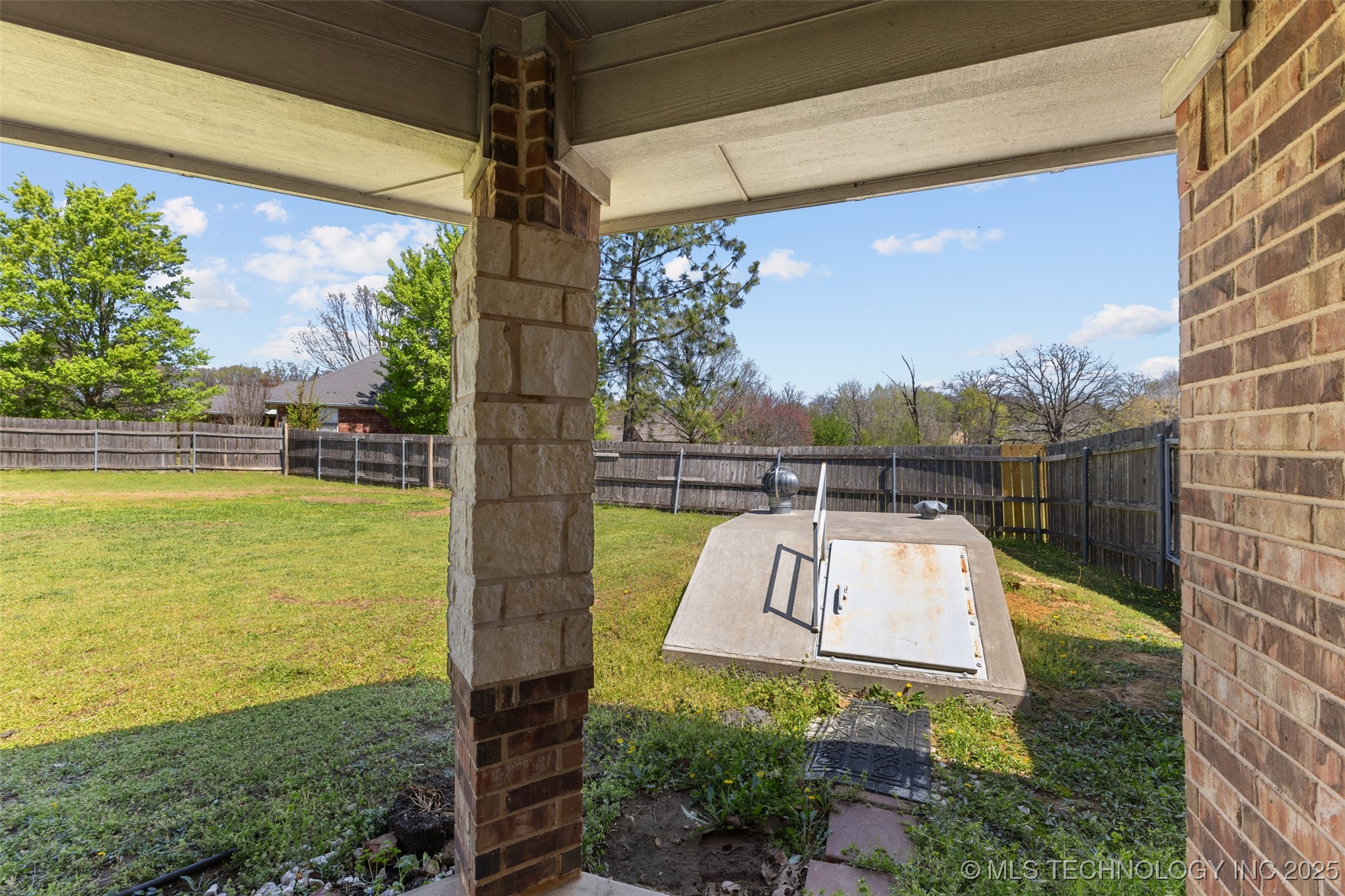 18 Sandwedge Property Photo 51