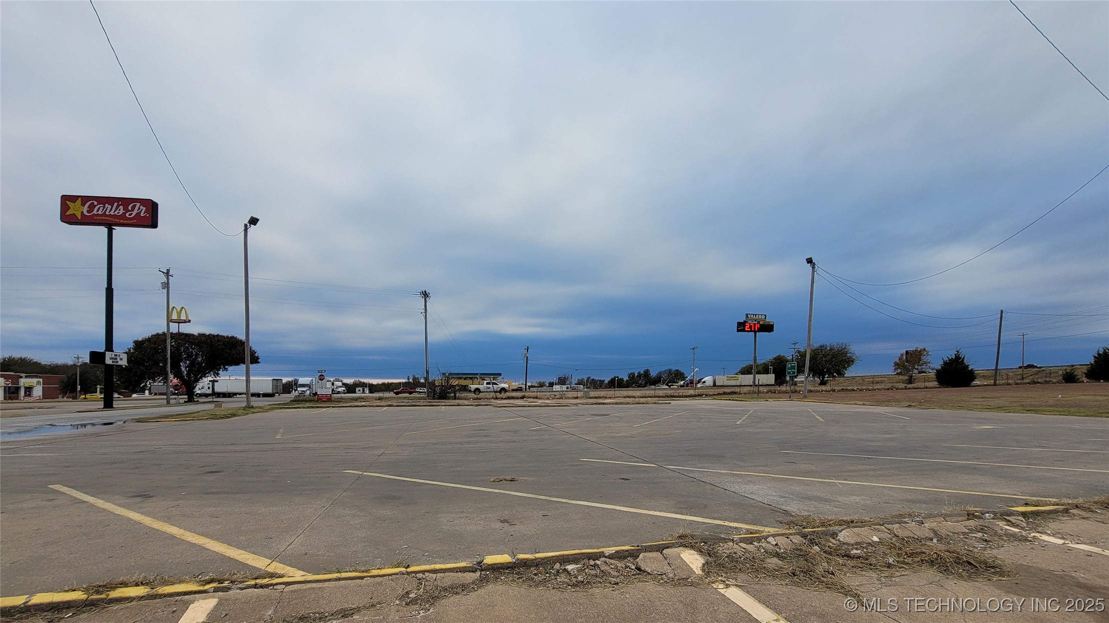 100 C E Colston Drive Property Photo 2