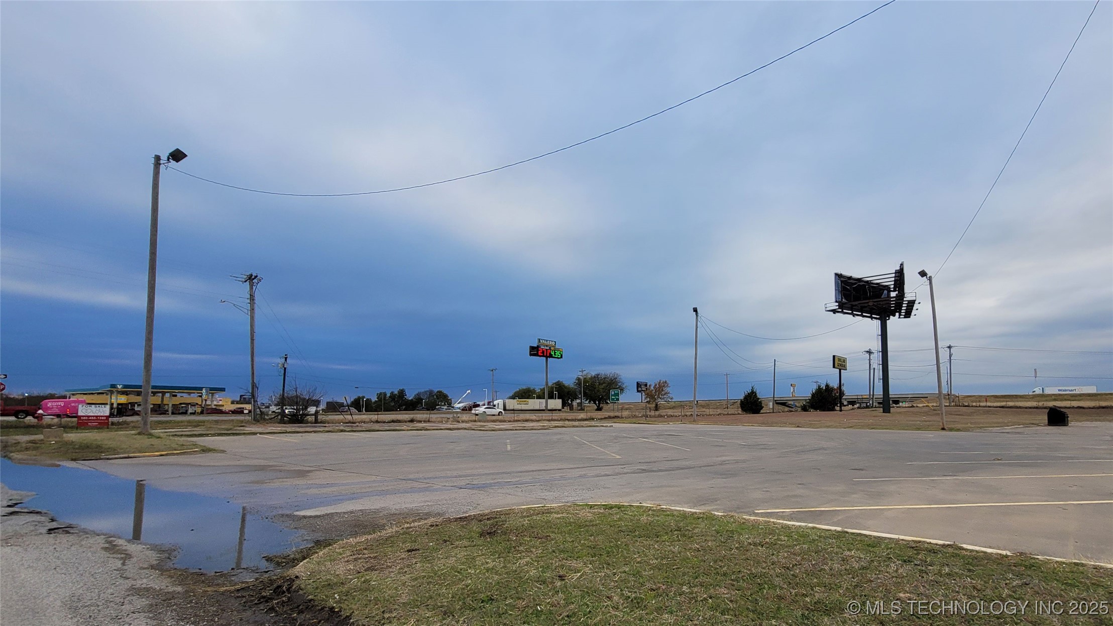 100 C E Colston Drive Property Photo 3