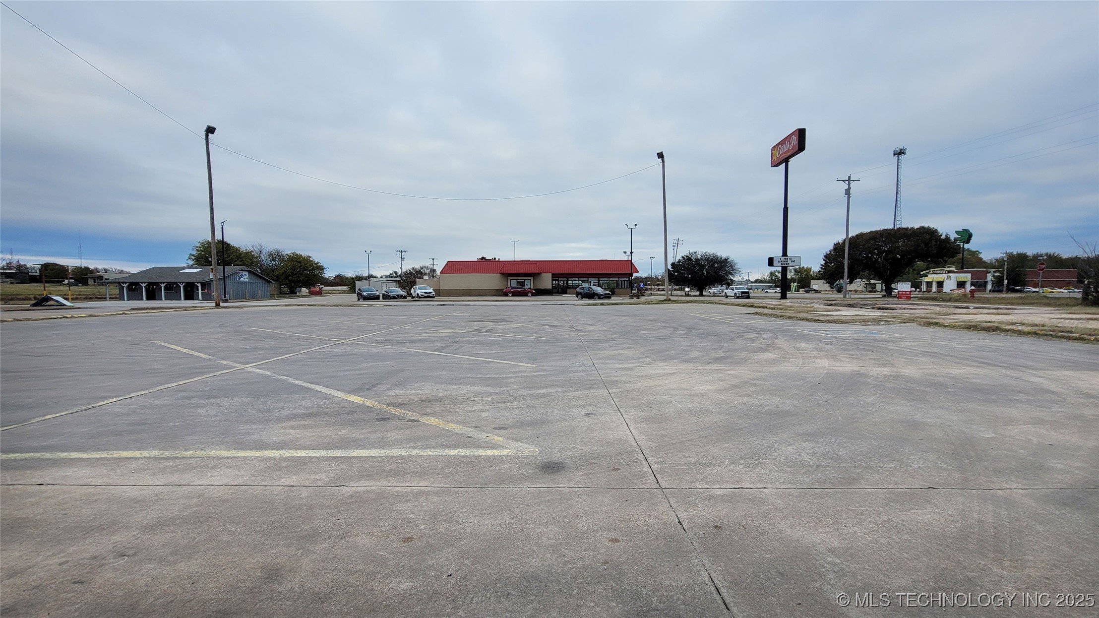 100 C E Colston Drive Property Photo 5