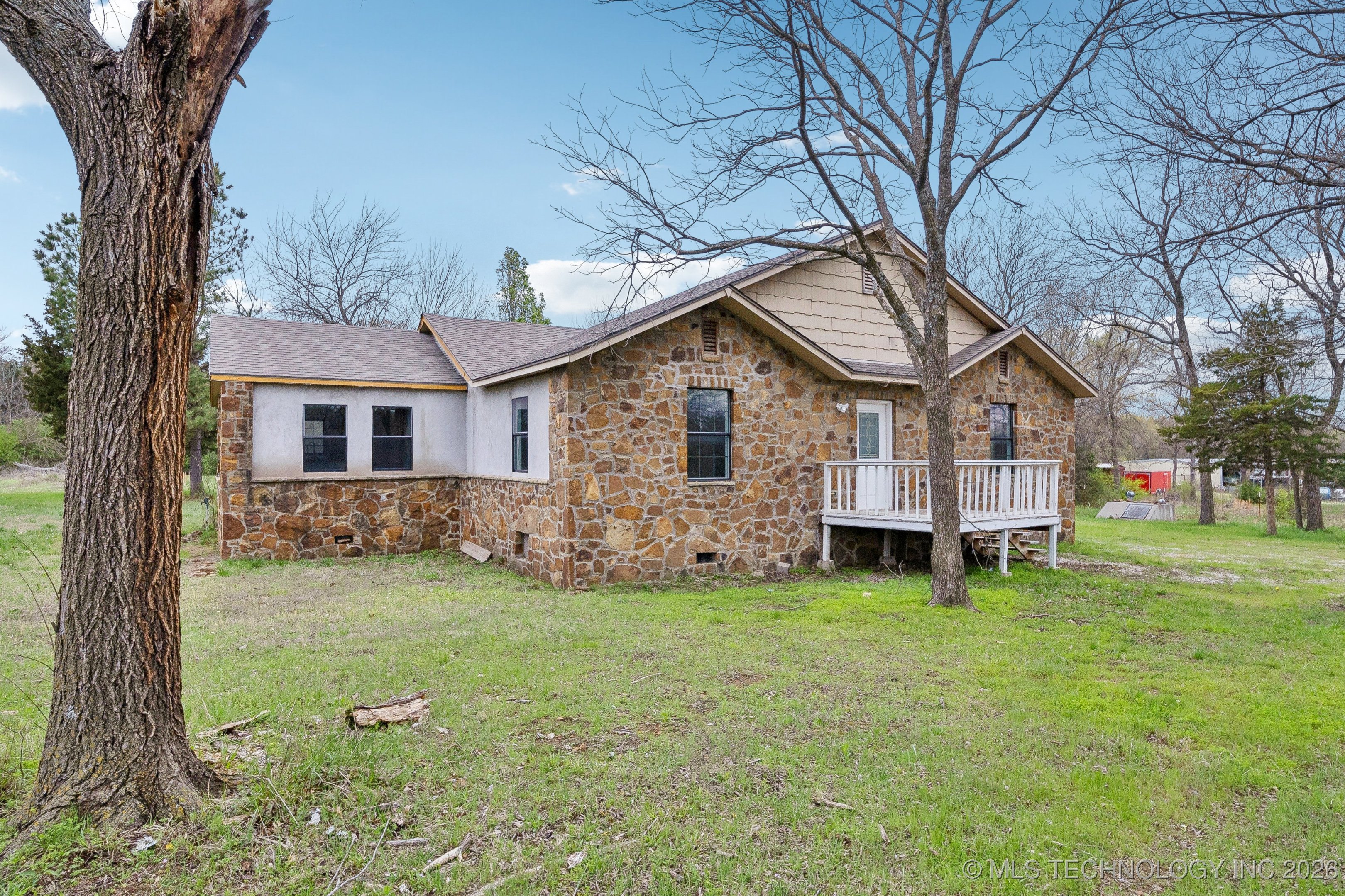 15338 S Brewster Road Property Photo 2