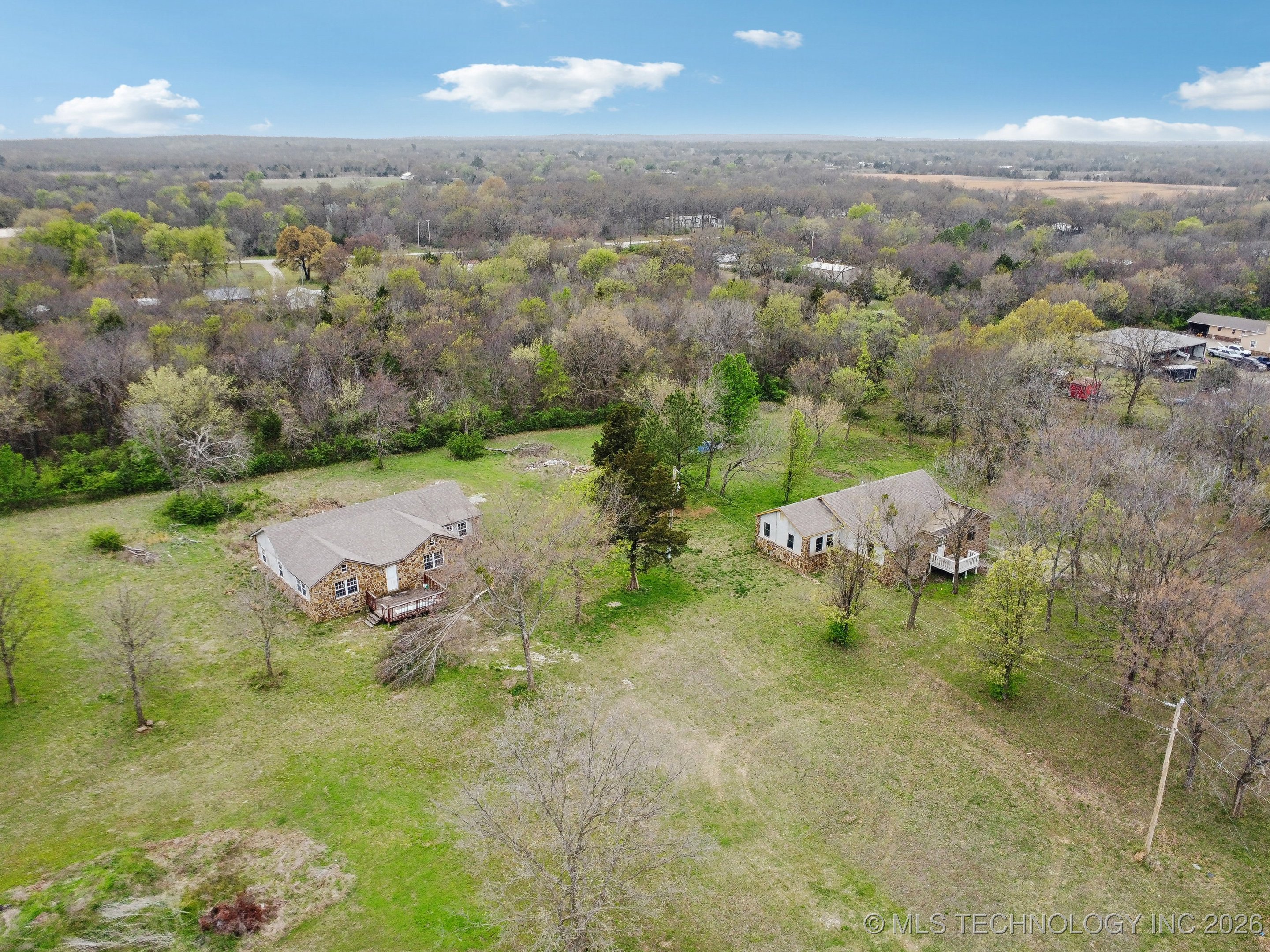 15338 S Brewster Road Property Photo 5