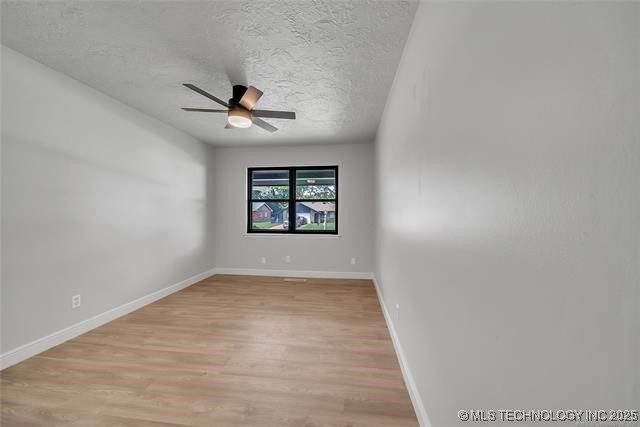 1217 E Hartford Street Property Photo 26