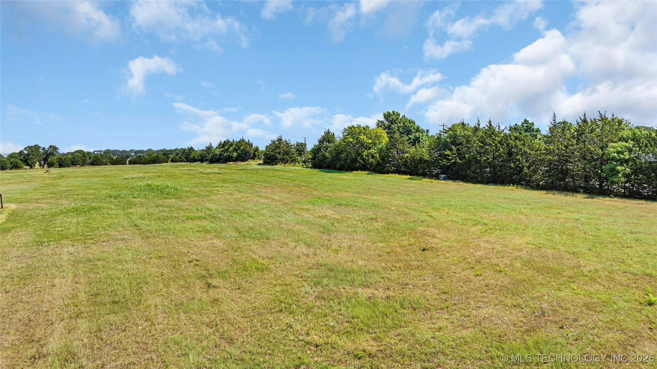 1905 Grandview Property Photo 6