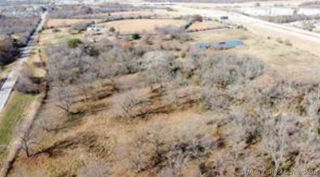 W Hilton Road Property Photo 3