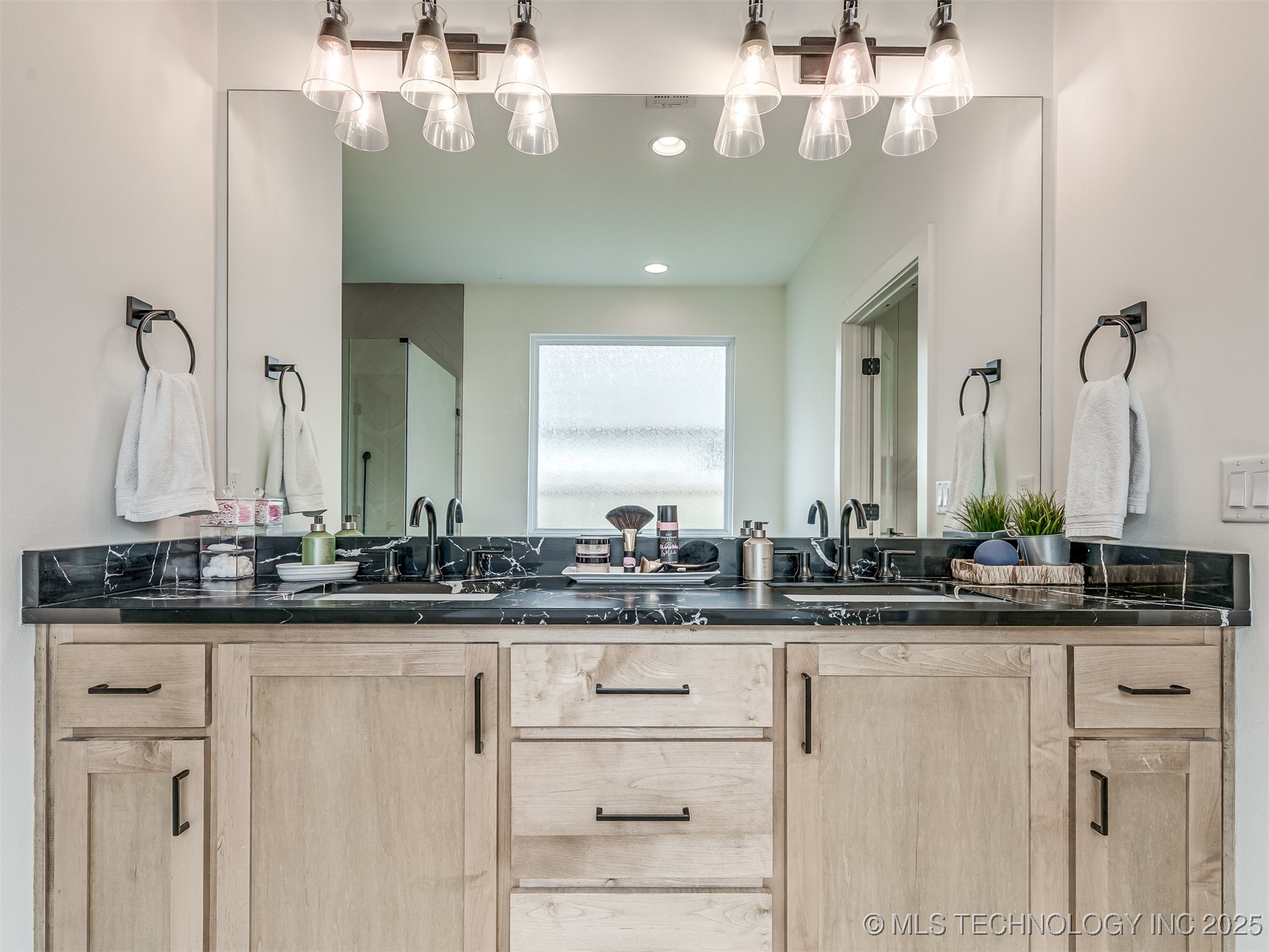 3005 E 146th Place S Property Photo 41