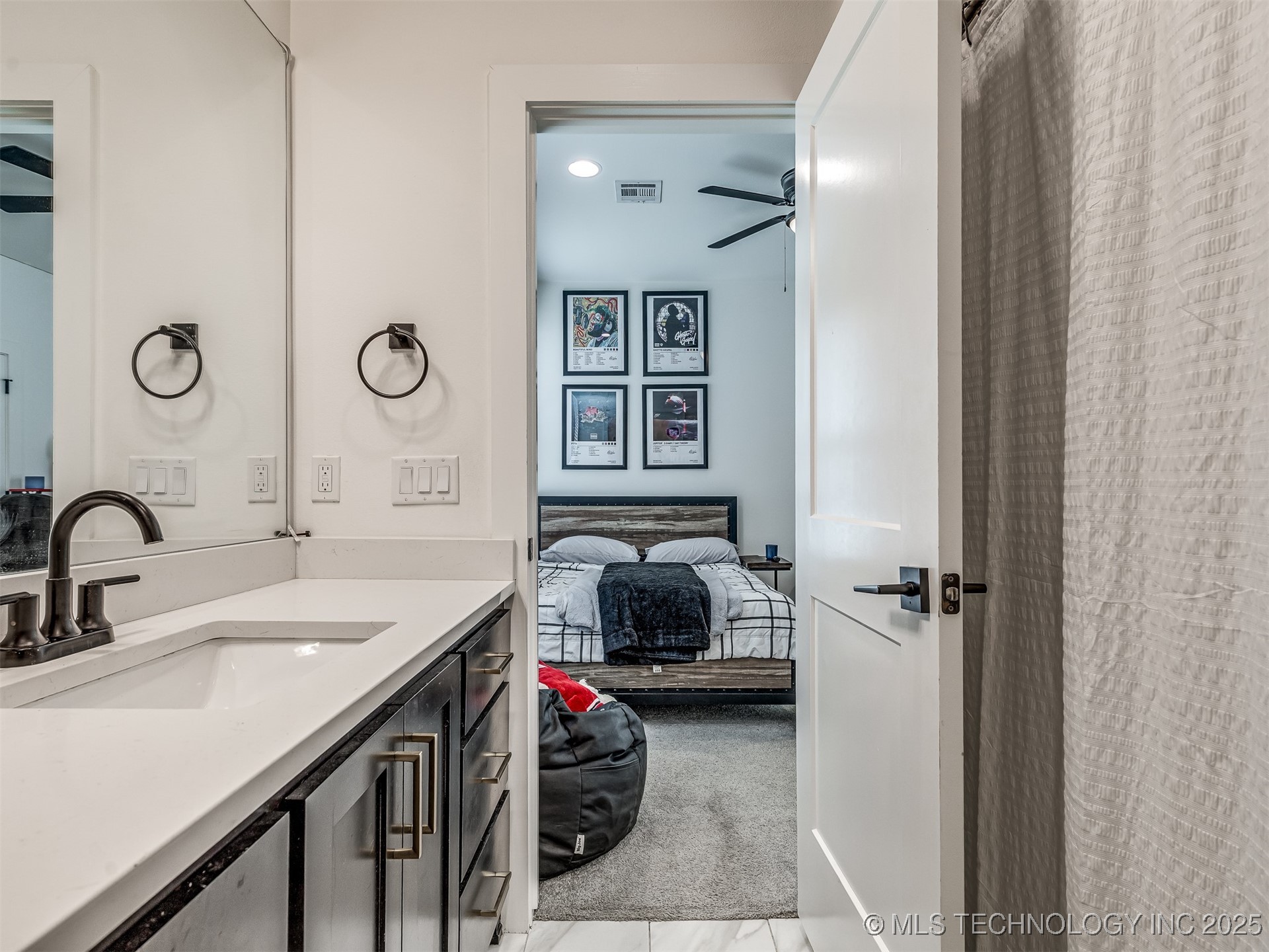 3005 E 146th Place S Property Photo 55