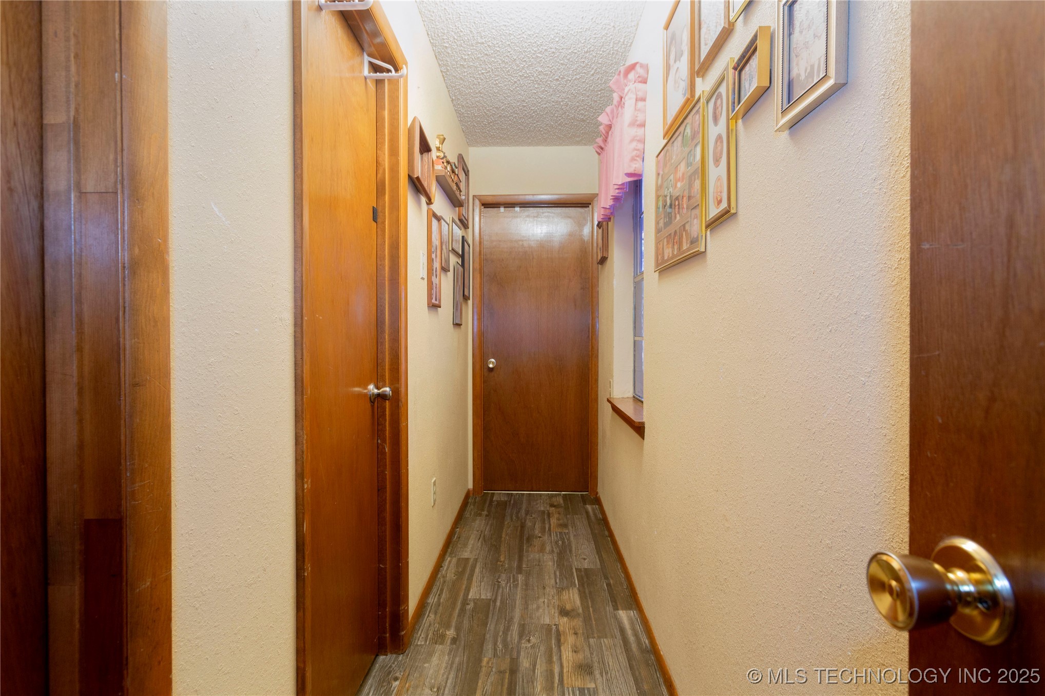 612 W Circle Drive Property Photo 15