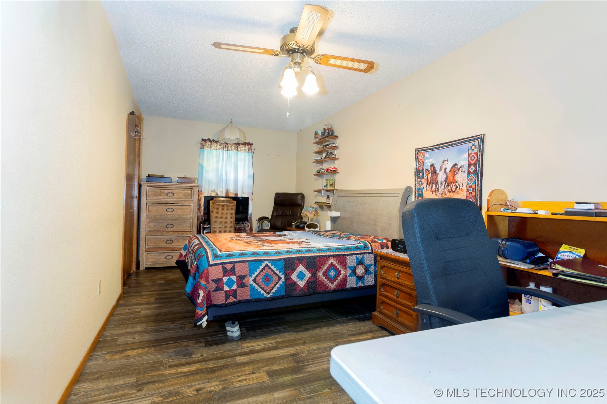 612 W Circle Drive Property Photo 16