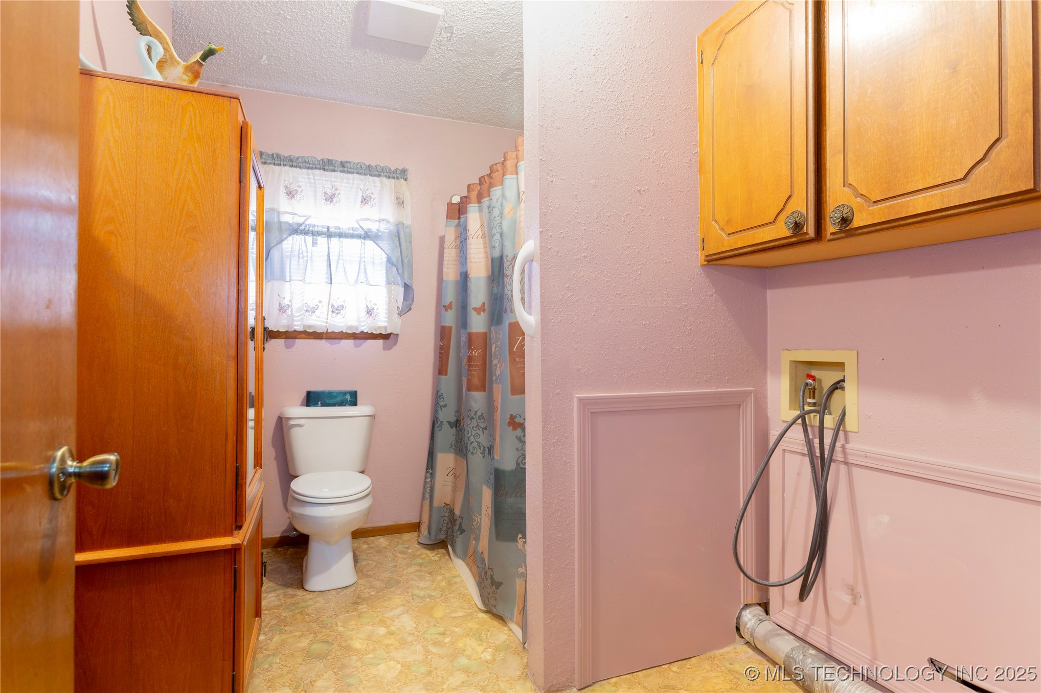 612 W Circle Drive Property Photo 18