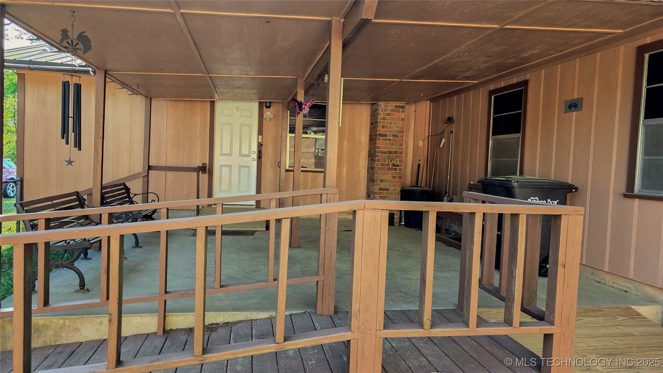 612 W Circle Drive Property Photo 27