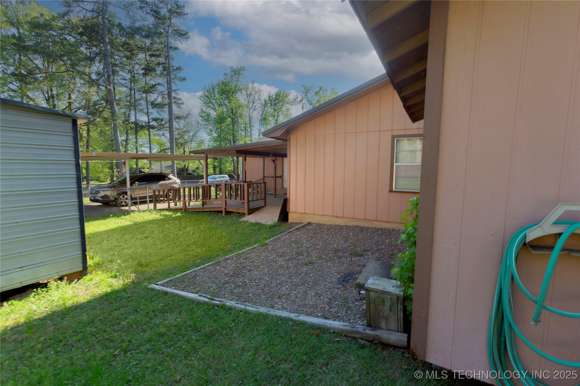 612 W Circle Drive Property Photo 30