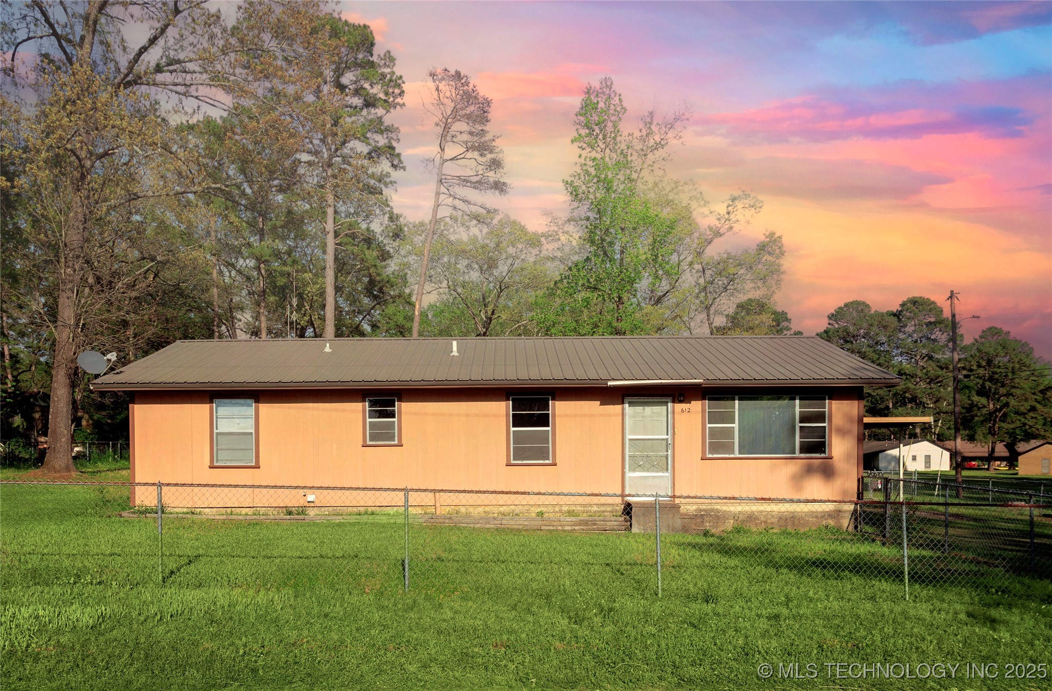 612 W Circle Drive Property Photo 41