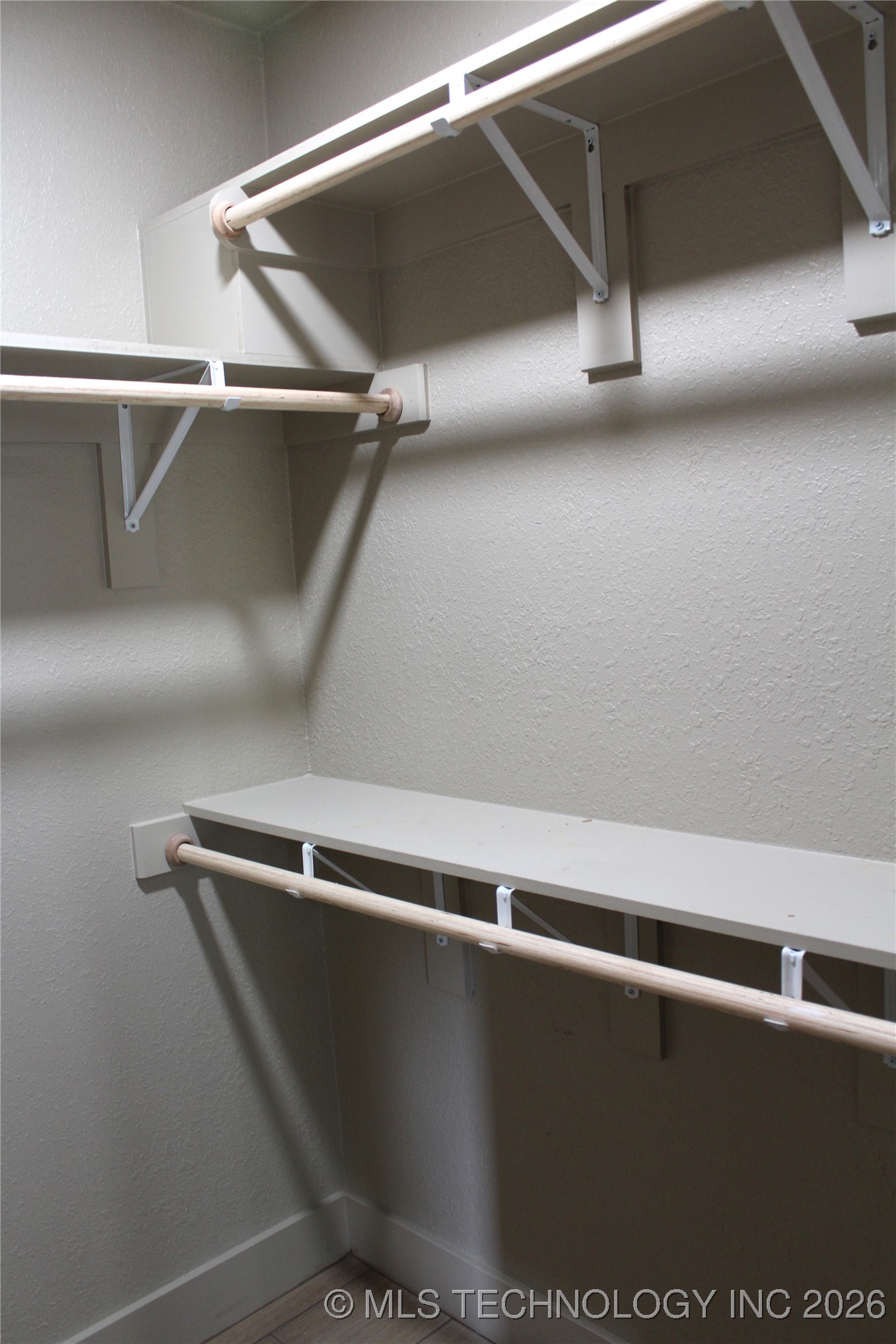 215 N California Property Photo 21