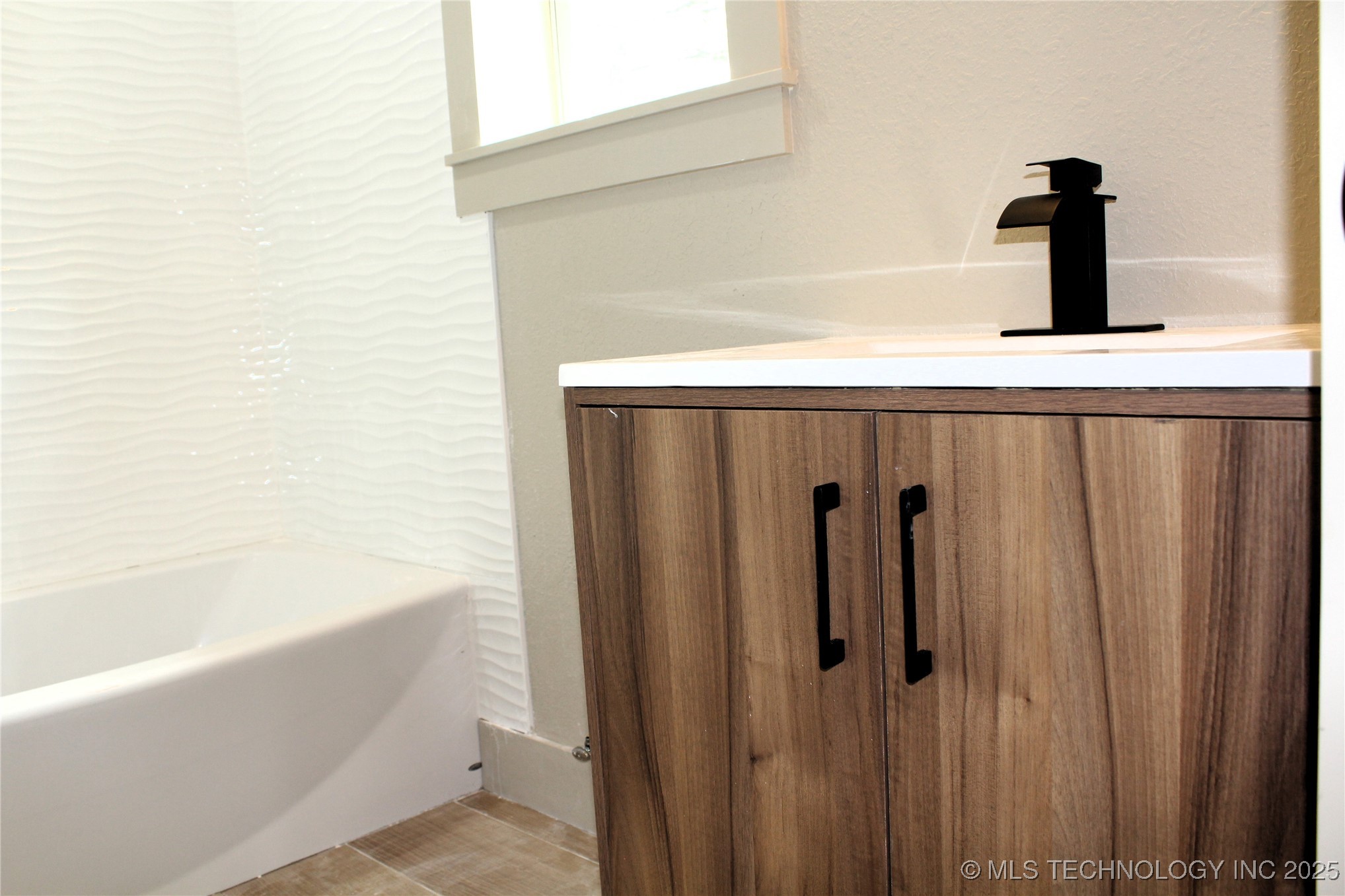 215 N California Property Photo 22