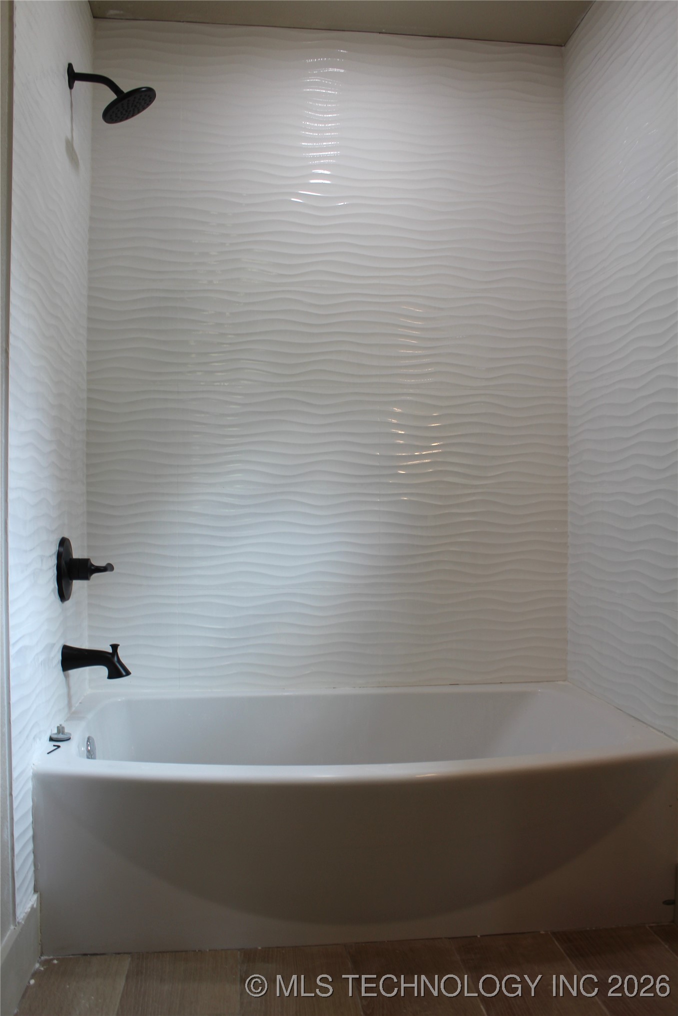 215 N California Property Photo 23