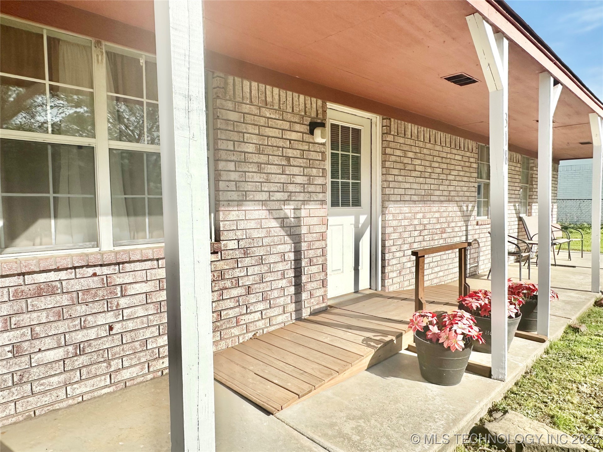 318 Ted Allen Lane Property Photo 3