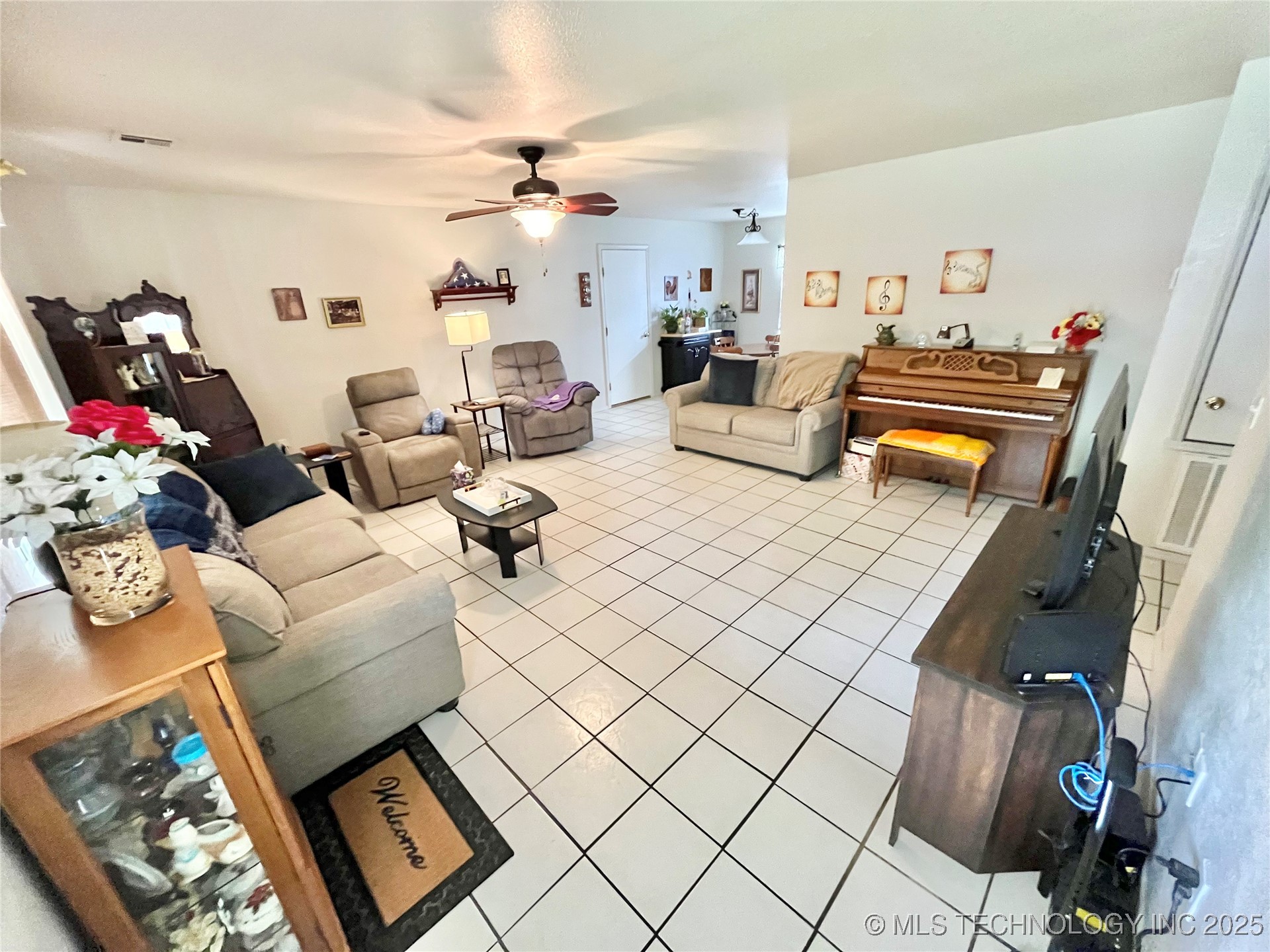 318 Ted Allen Lane Property Photo 4