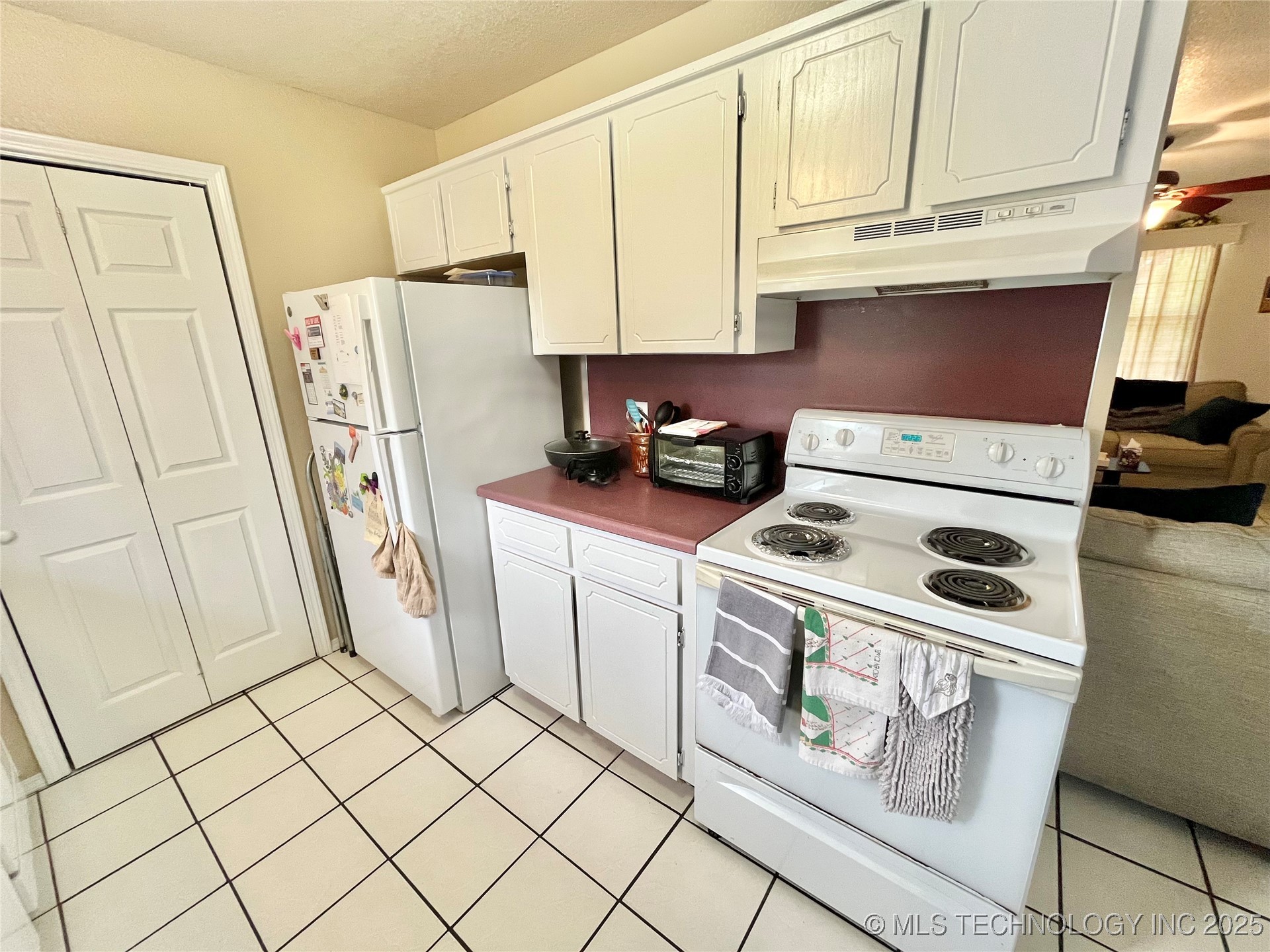 318 Ted Allen Lane Property Photo 8