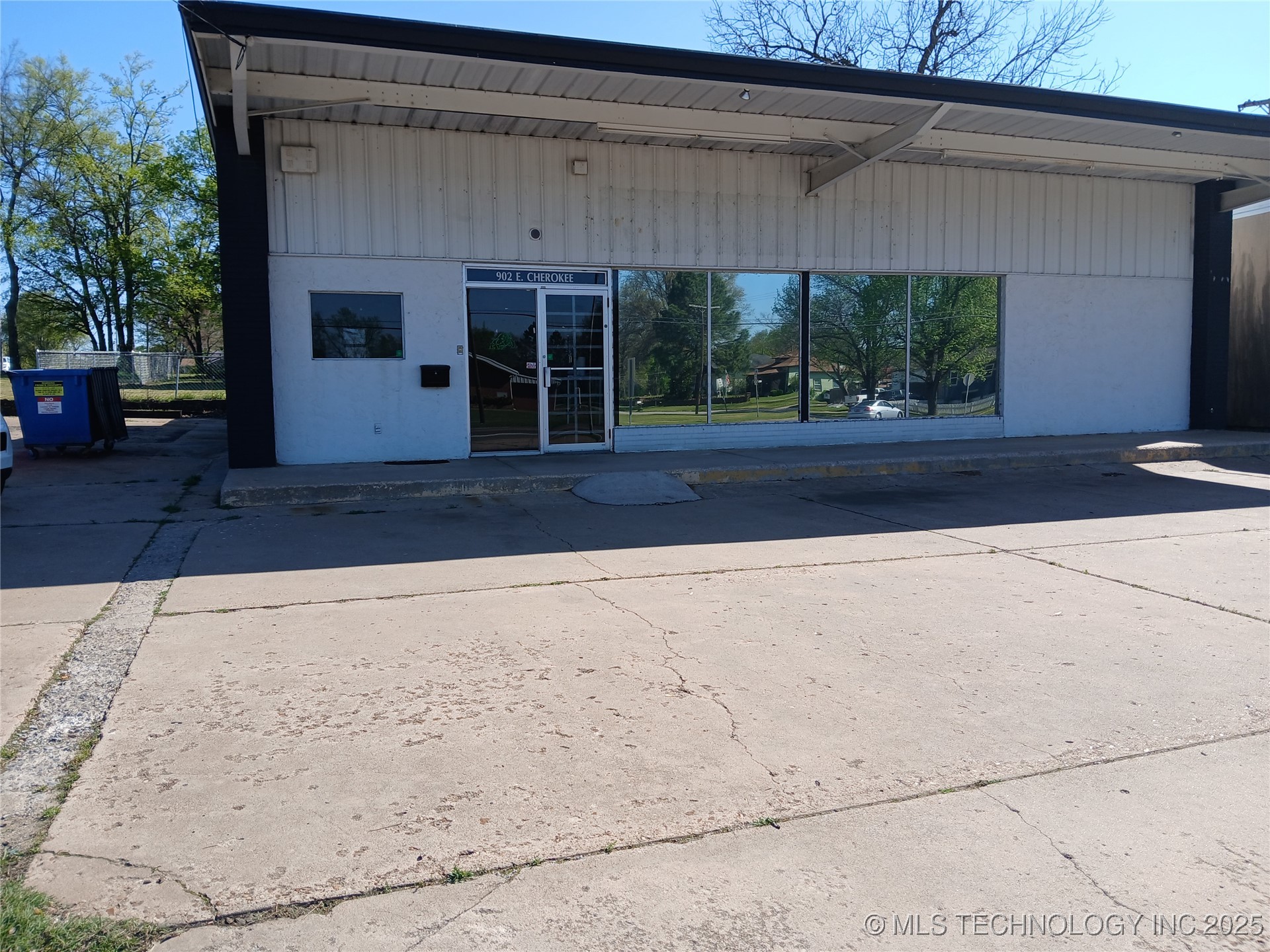 902 E Cherokee Street