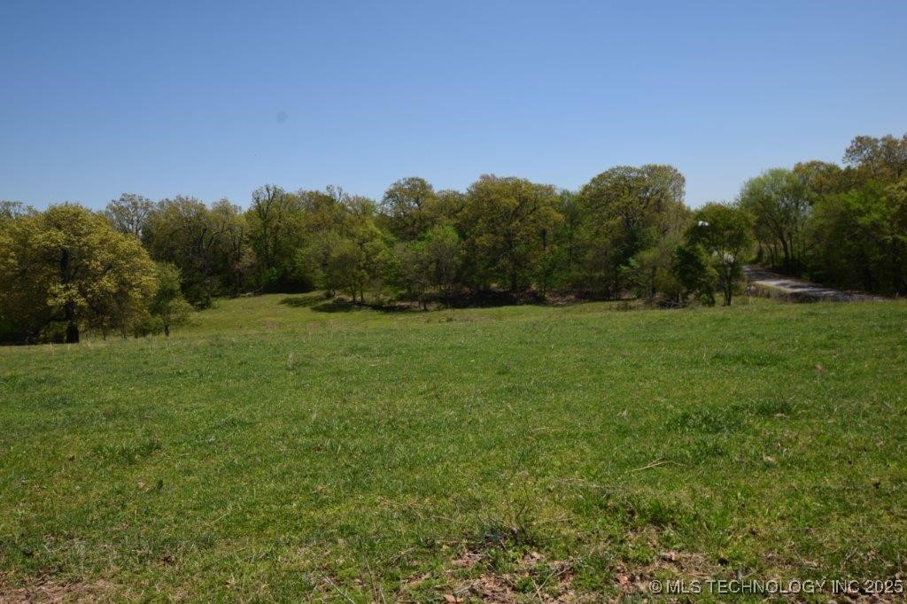 470555 E 680 Road Property Photo 2