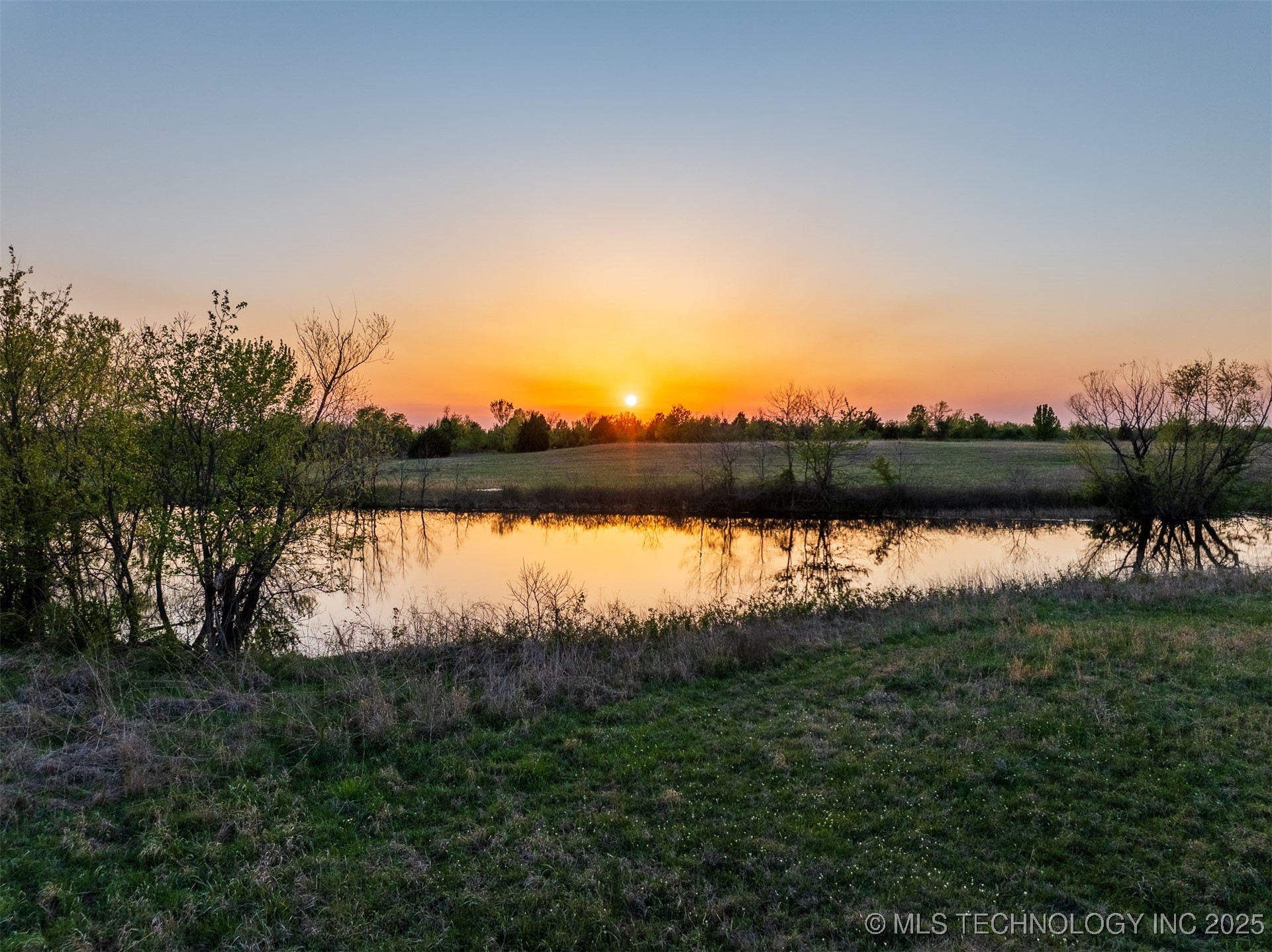 5 N Memorial Drive Property Photo 4