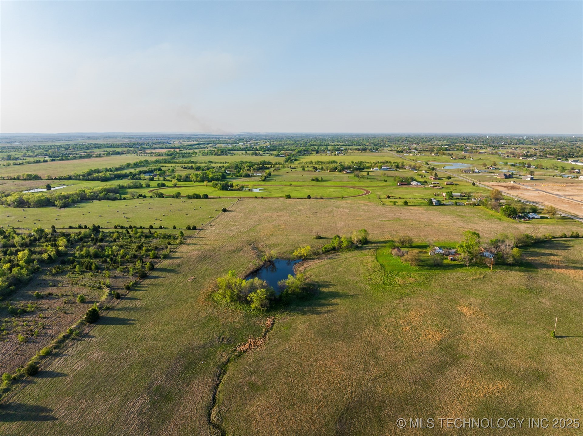 5 N Memorial Drive Property Photo 10