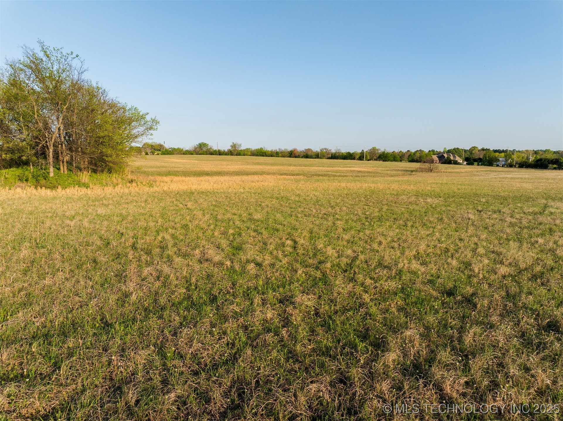 5 N Memorial Drive Property Photo 15