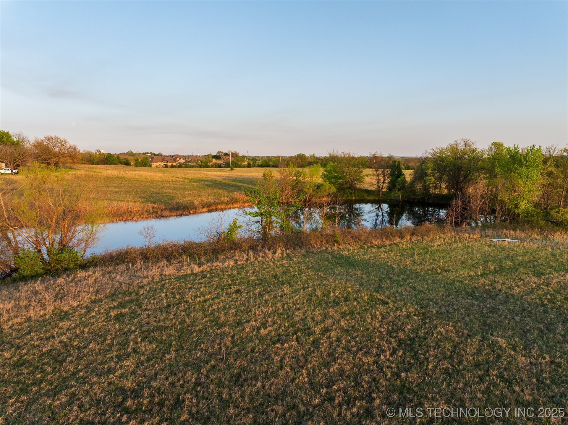 5 N Memorial Drive Property Photo 17