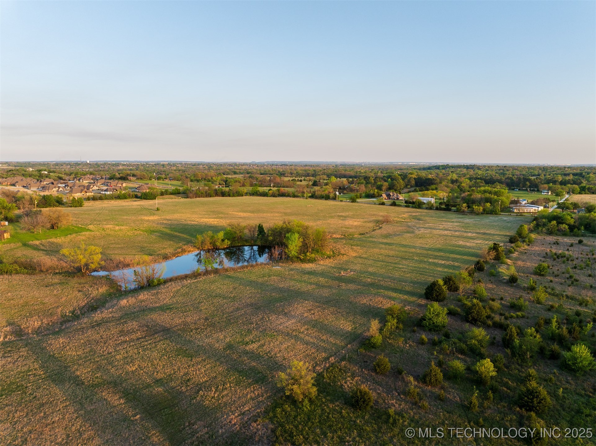 5 N Memorial Drive Property Photo 21