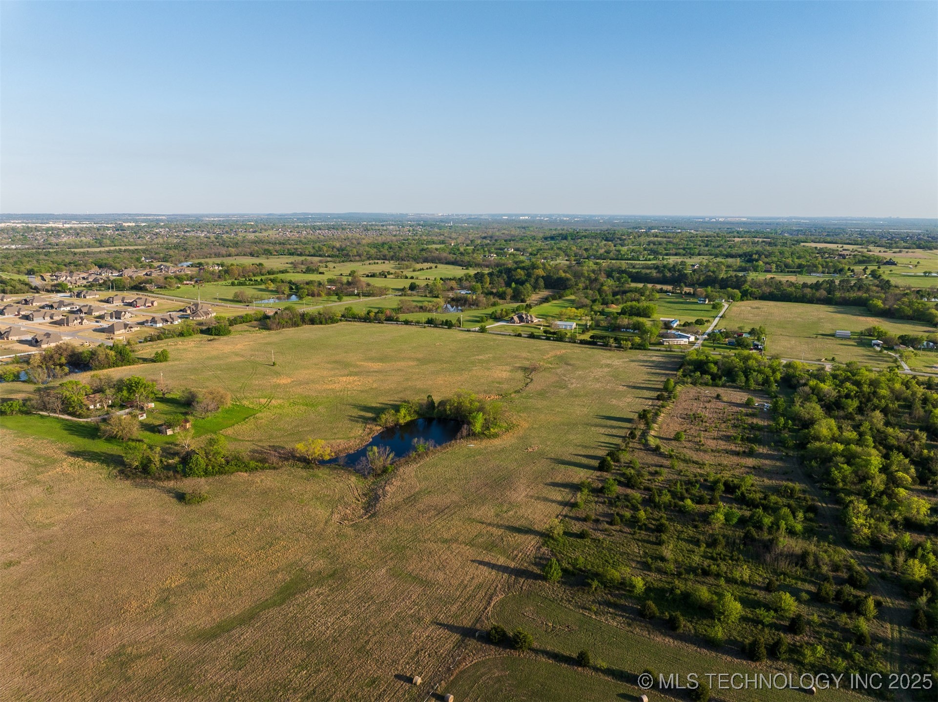 5 N Memorial Drive Property Photo 22