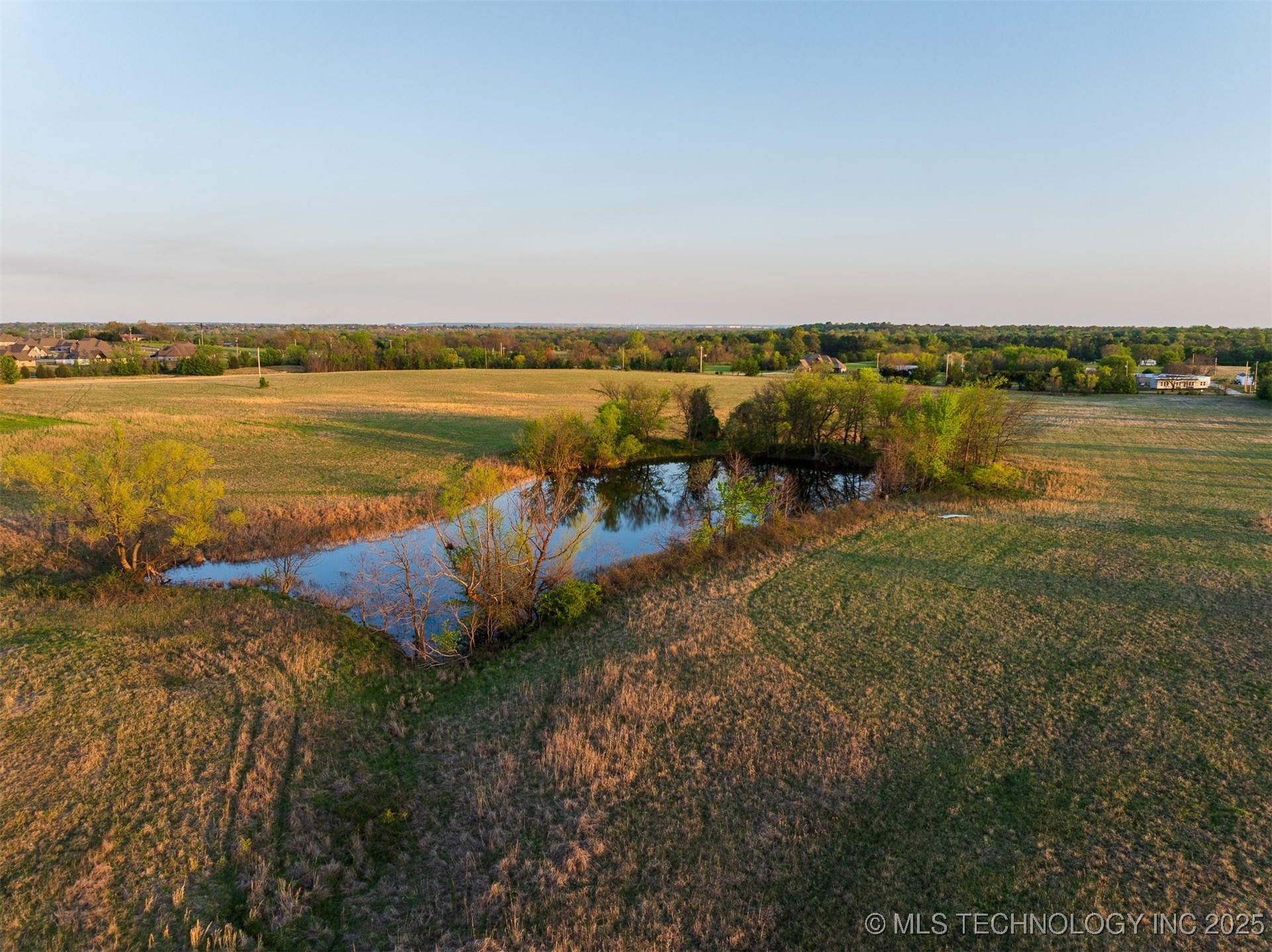 5 N Memorial Drive Property Photo 26