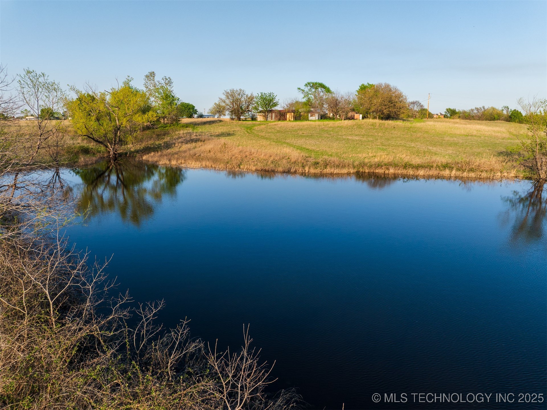 5 N Memorial Drive Property Photo 31