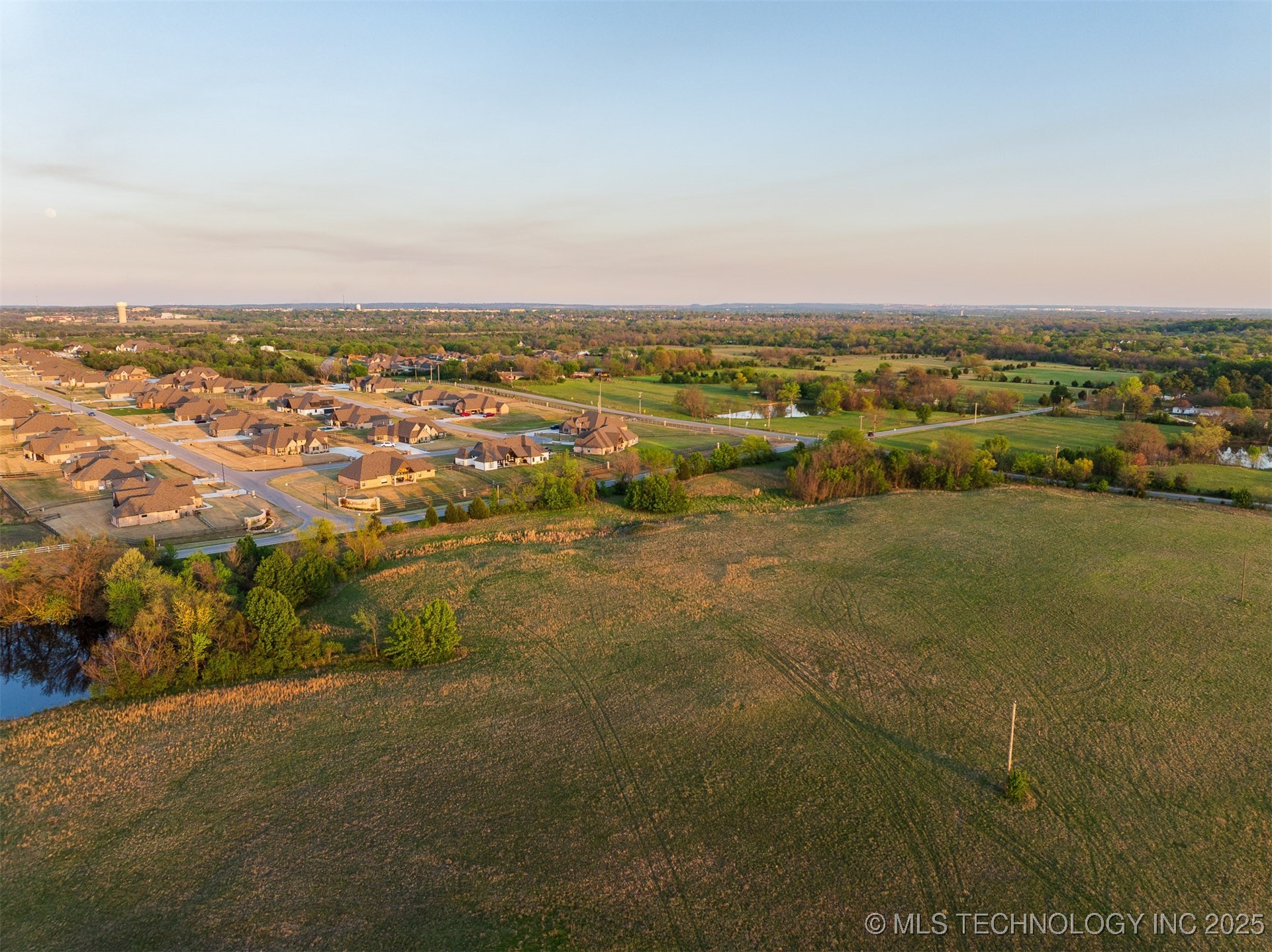 9 N Memorial Drive Property Photo 20