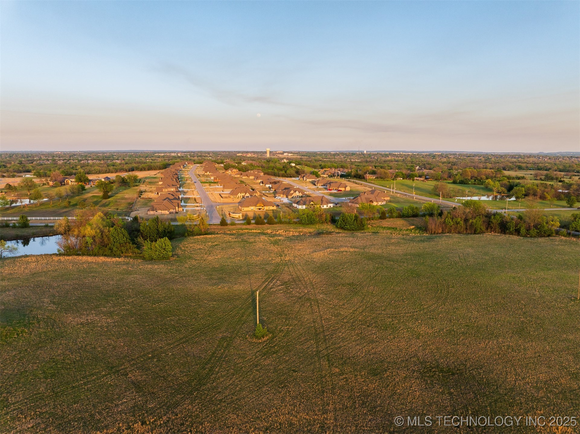 9 N Memorial Drive Property Photo 22