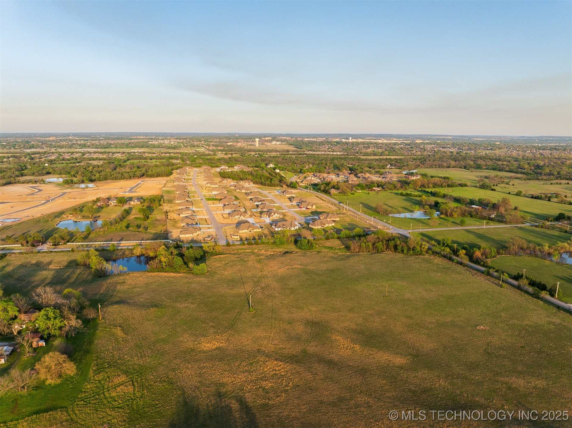 9 N Memorial Drive Property Photo 24