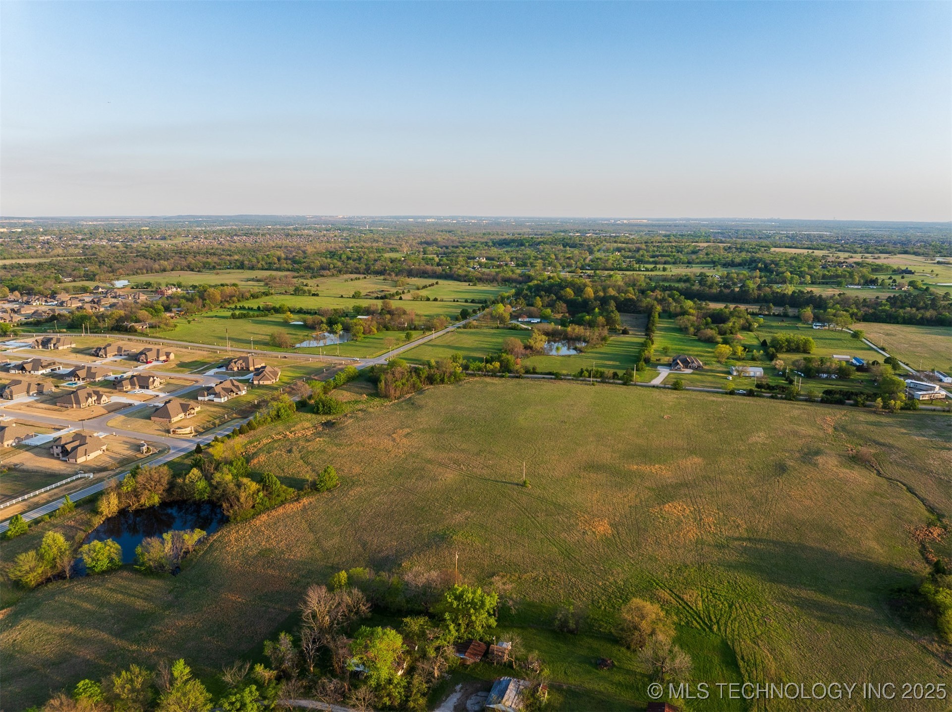 9 N Memorial Drive Property Photo 25