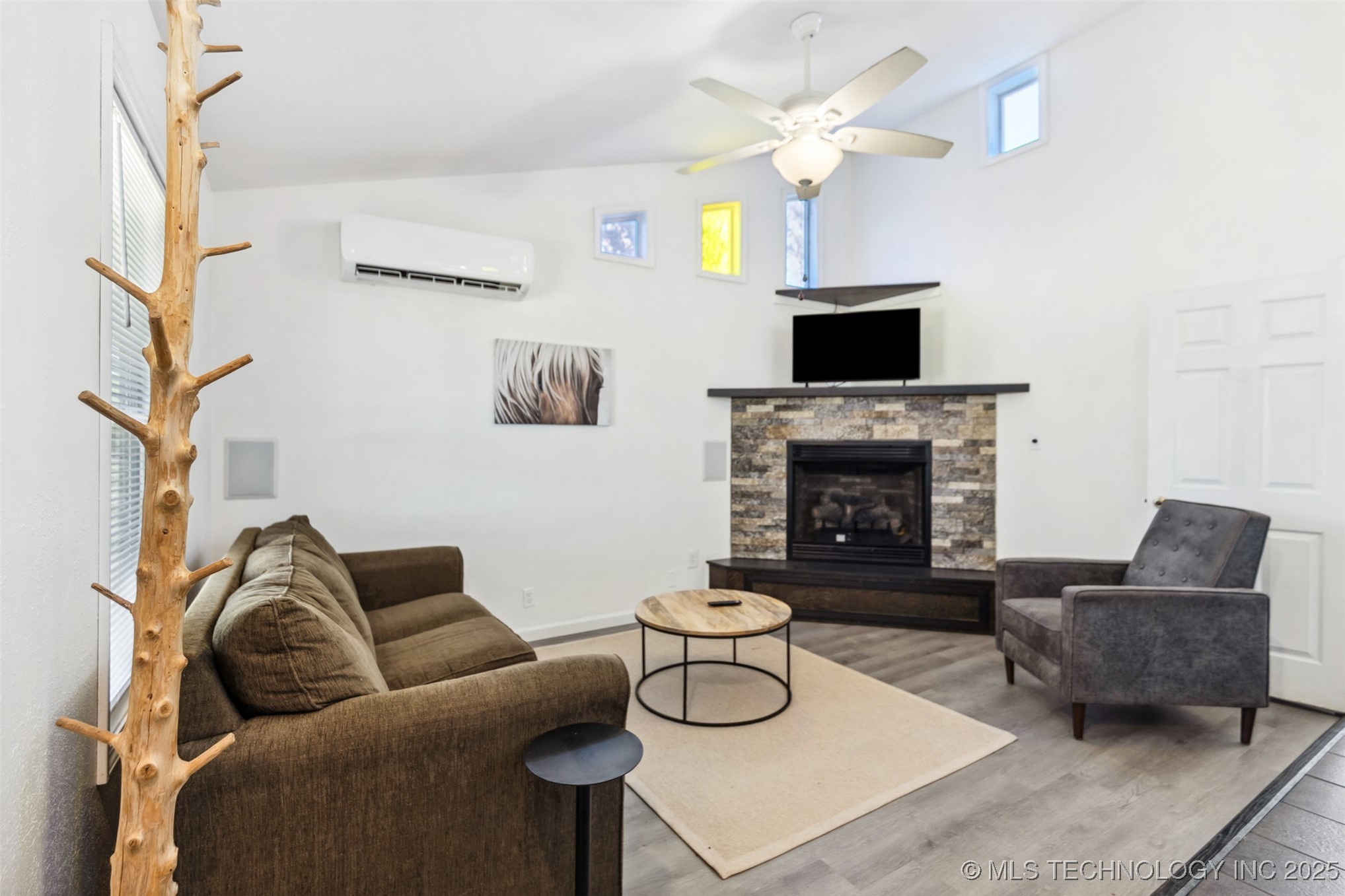 444389 E Northridge Drive Property Photo 6